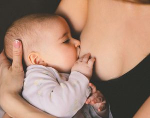 cancer-de-mama-y-lactancia-materna